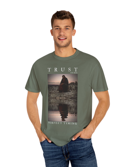 "Trust In His Perfect Timing" Unisex Heavy Tee